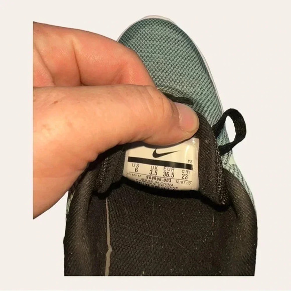 Nike FLEX TENNIS SHOE SIZE 6 SEA-FOAM GREEN/BLACK IN COLOR - Picture 6 of 7